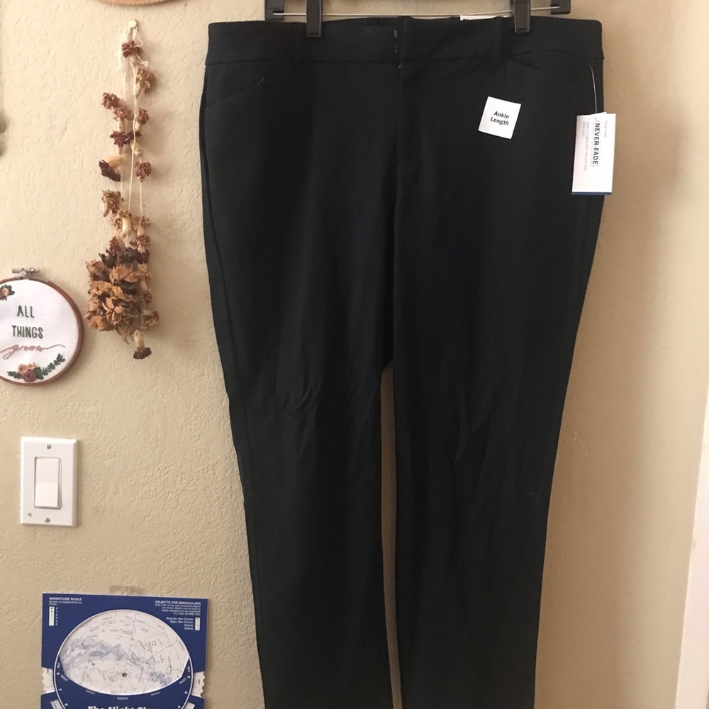 Old Navy Pixie Pants - Never Worn!